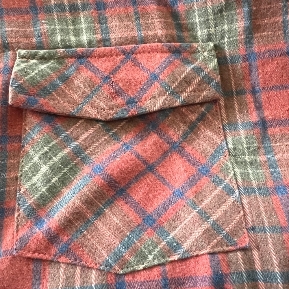 NWT Plaid flannel Shacket size large - Picture 4 of 7